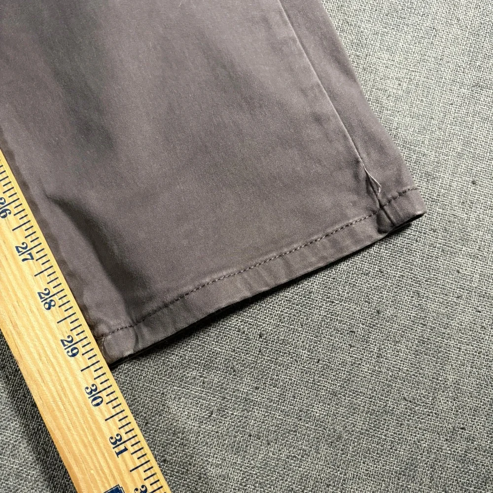 Lucky Brand 121 Slim Straight Pants Mens 31x30 Gray Stretch Chino 5-Pocket